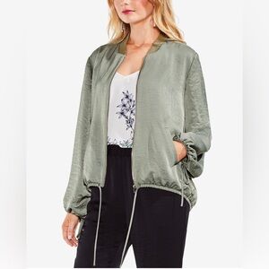 Vince Camuto Bomber Jacket | light weight | green | small